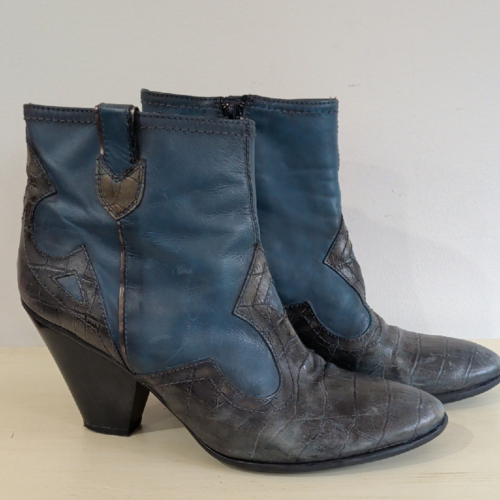 Women's Blue Leather Heeled Ankle Boots